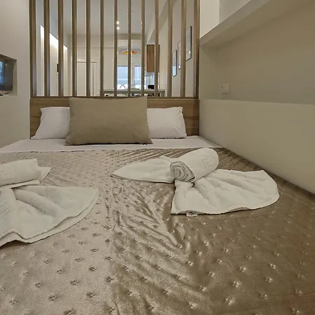 Gold Waves Luxury By Pieria Riviera Apartment